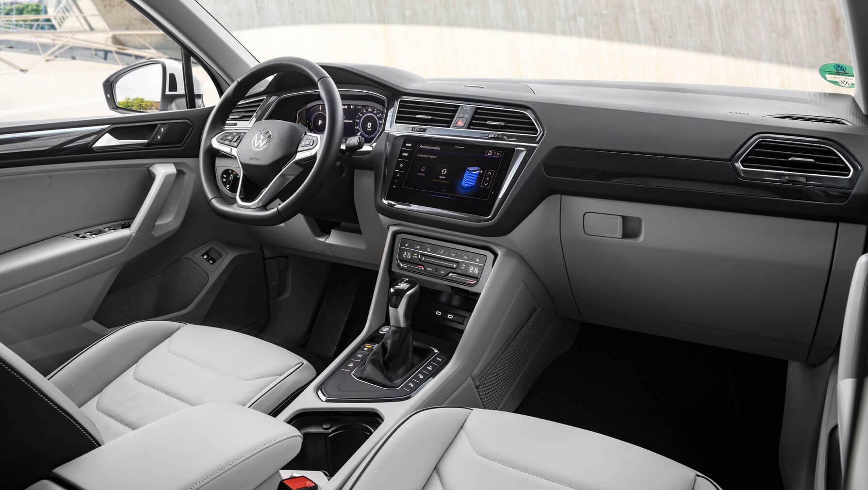 Volkswagen Tiguan eHybrid Life SUV Híbrido Plug-in Vista Interior